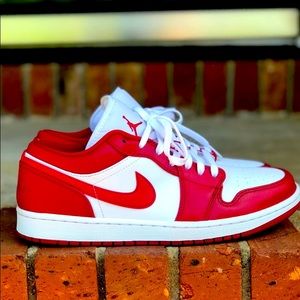 Air Jordan 1 Low Gym Red
